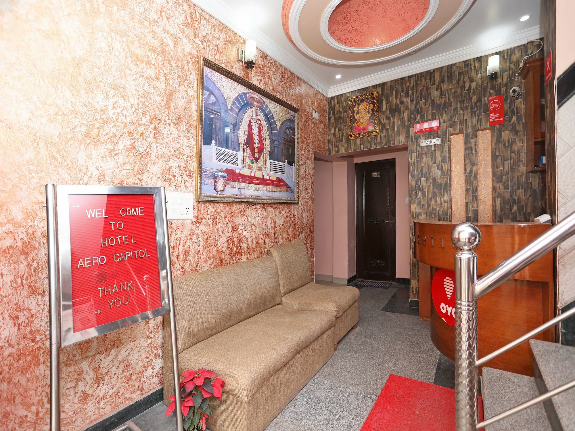 Oyo 11312 Aero Capital Hotel New Delhi Exterior foto